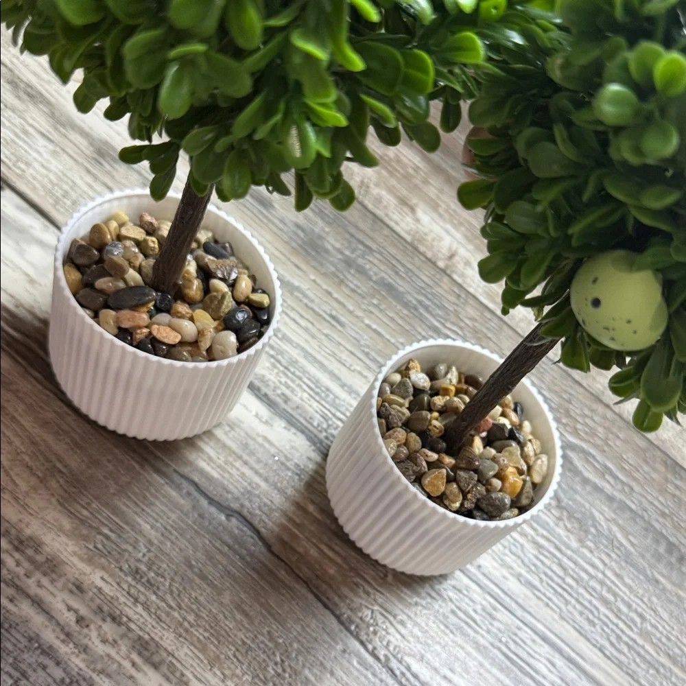 Green Topiary Plants trees Bundle 4 in White Eggs